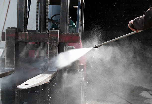 Best Warehouse Cleaning  in Fairbury, IL